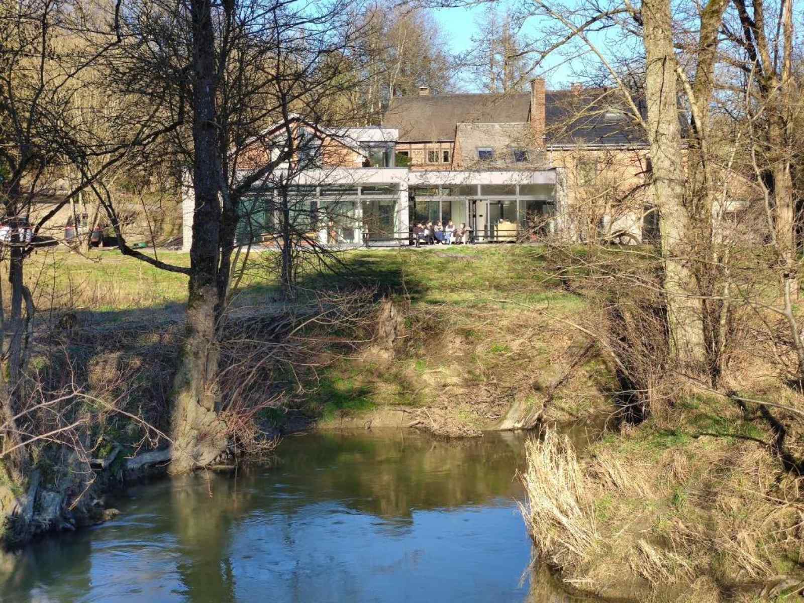 Prachtig gelegen accommodatie voor 17 volw en 5 kids met privé zwembad in de Ardennen-Roompot