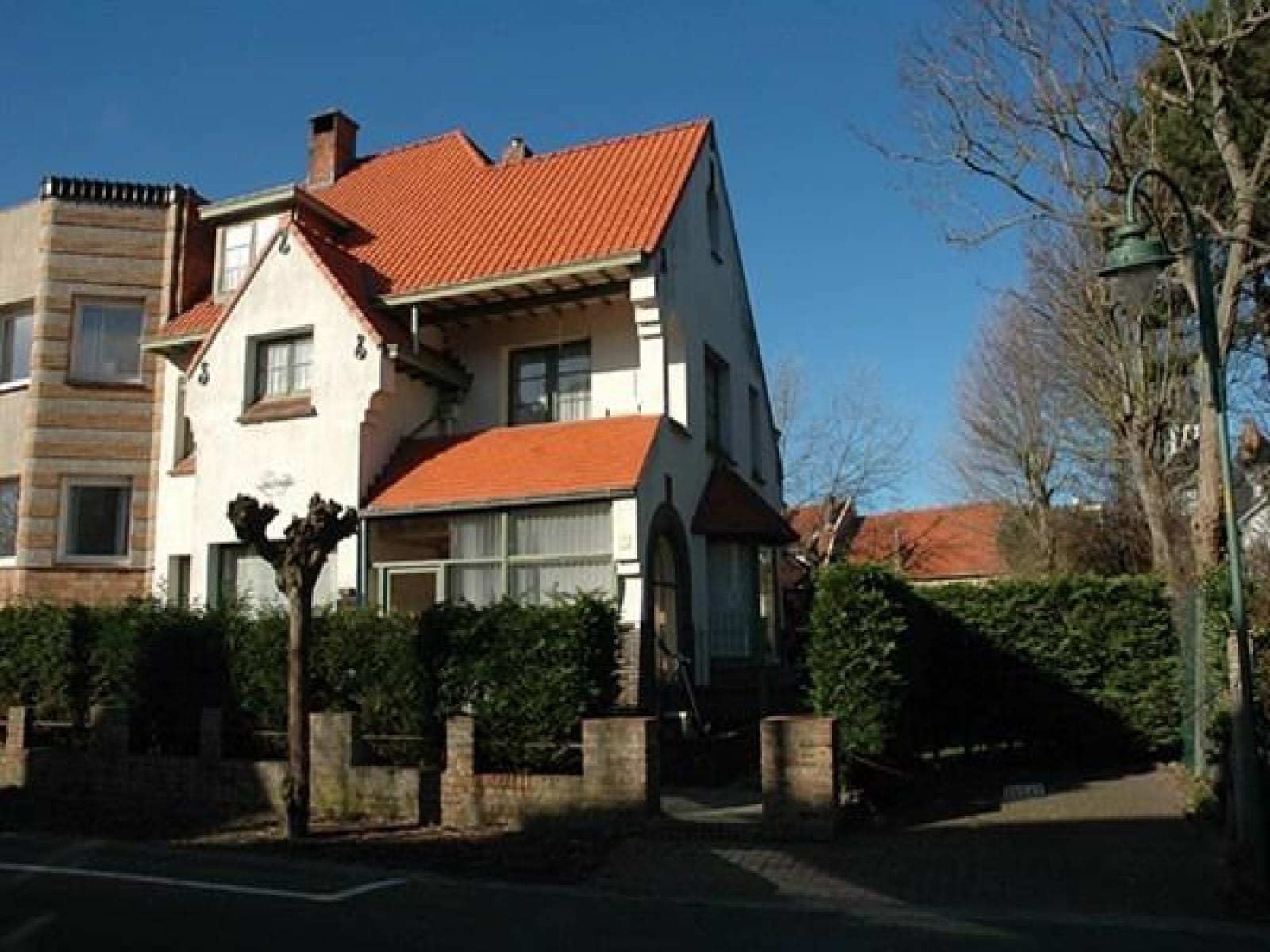 Groepsaccommodatie voor 20 tot 24 personen in de bruisende badplaats De Panne-Heerlijke-Huisjes